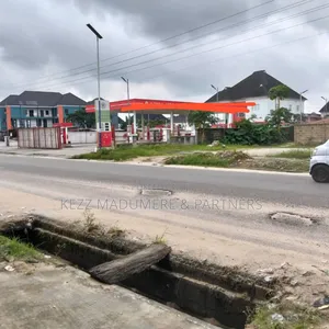 For Sale : A 10 Pumps Filling Station, Off Int'l Airport Rd