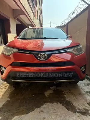 Toyota RAV4 LE FWD (2.5L 4cyl 6A) 2016 Orange