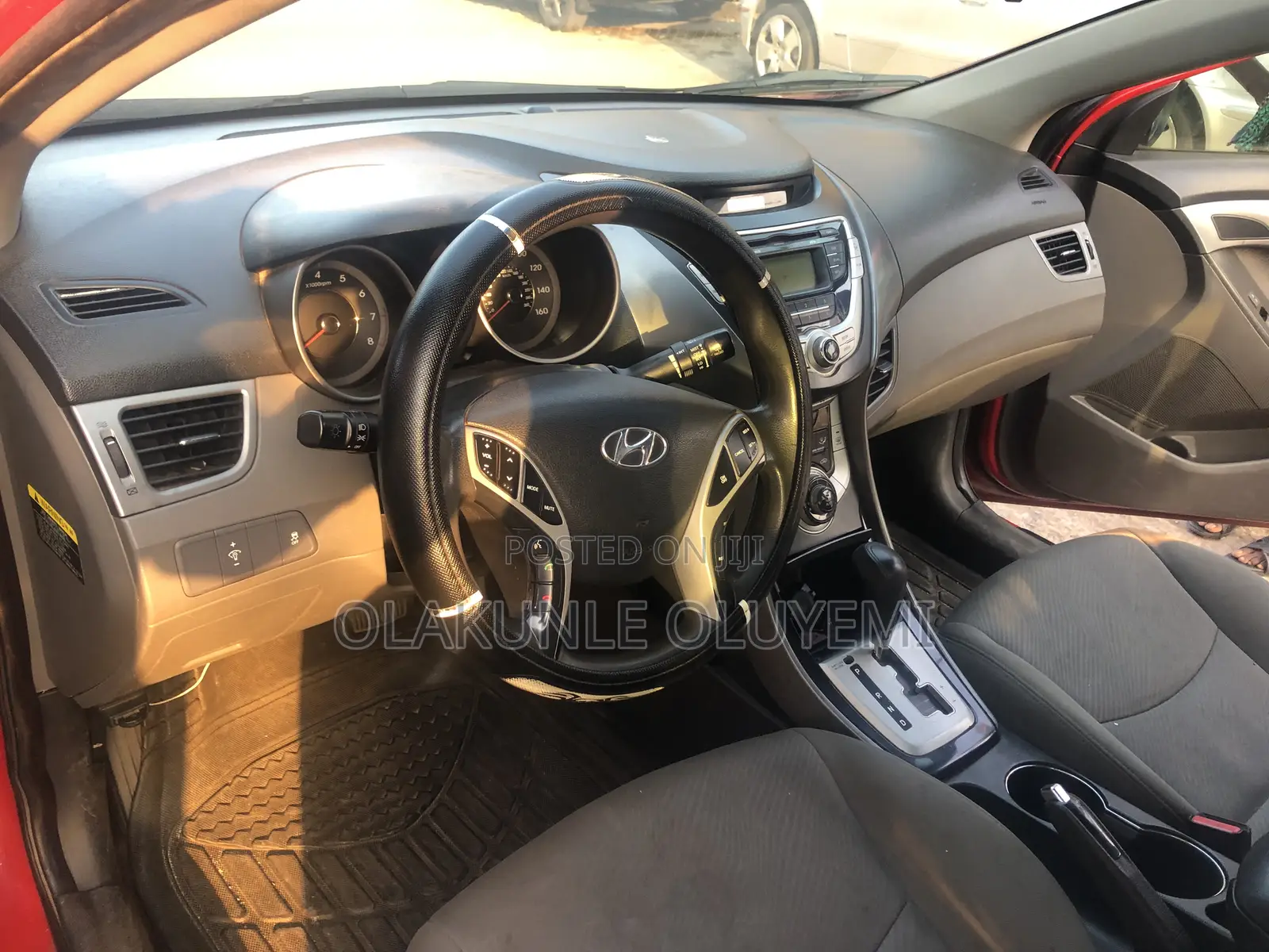 Hyundai Elantra 2012 Red