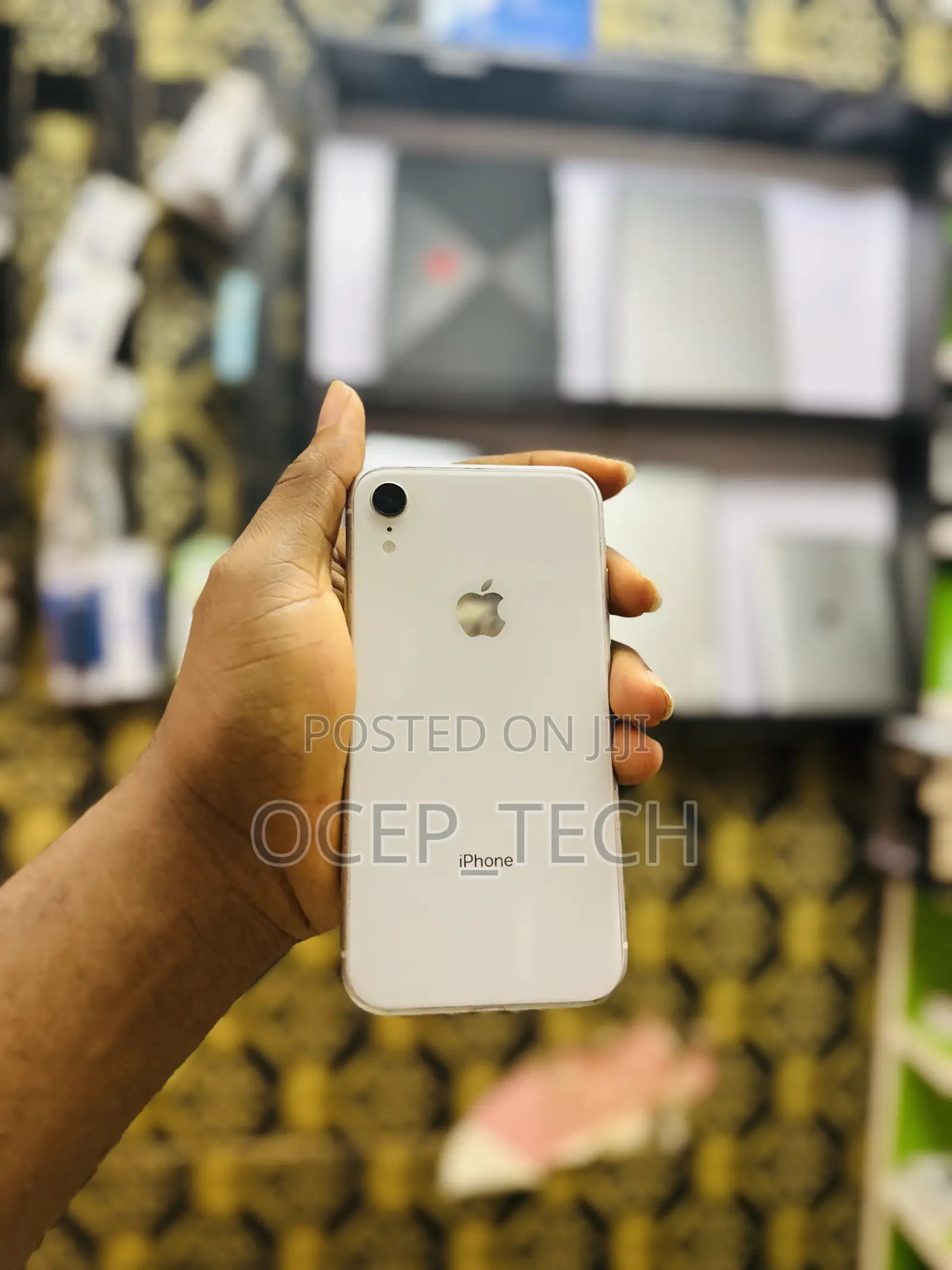 Apple iPhone XR 64 GB White