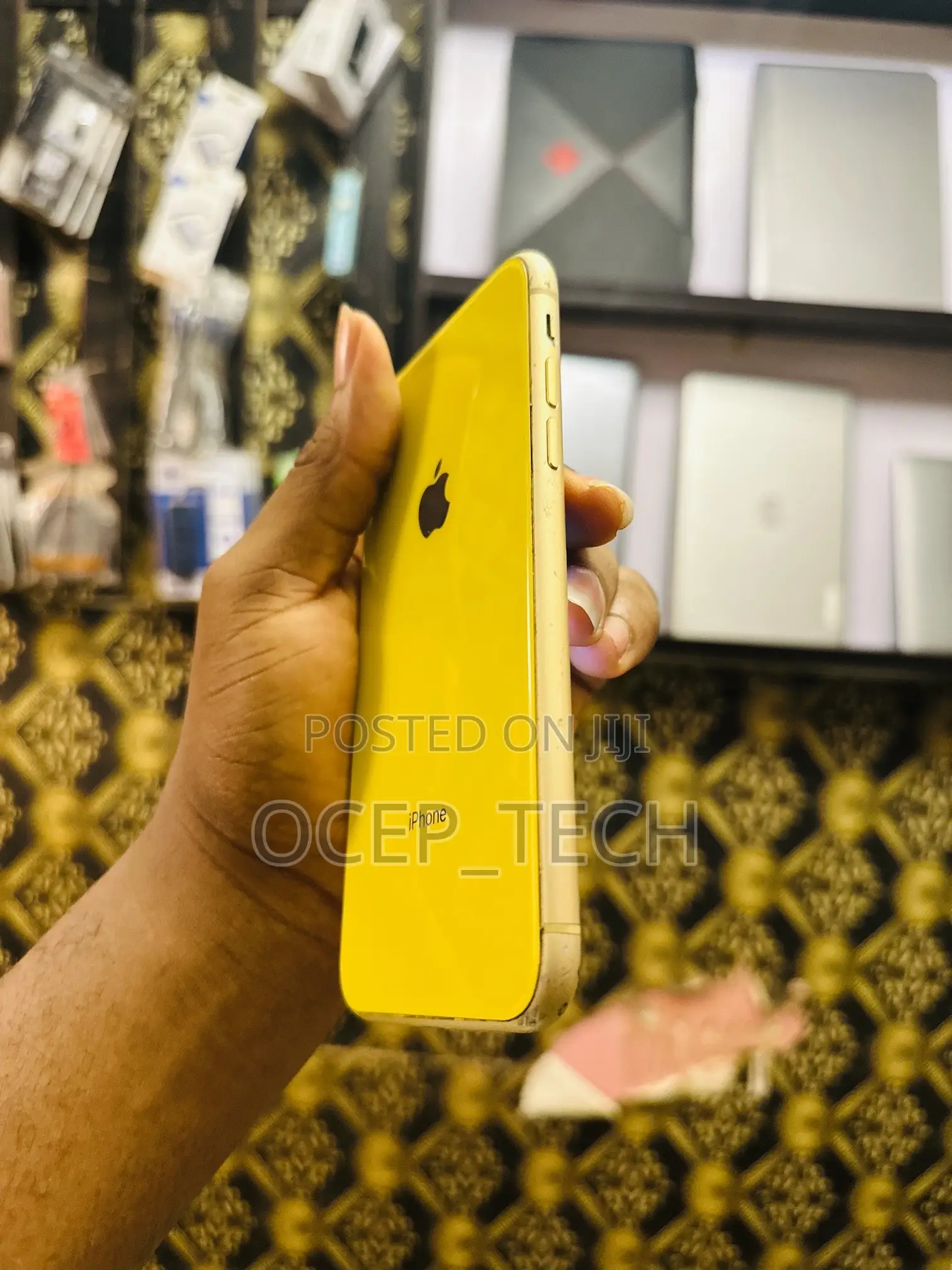 Apple iPhone XR 64 GB Yellow