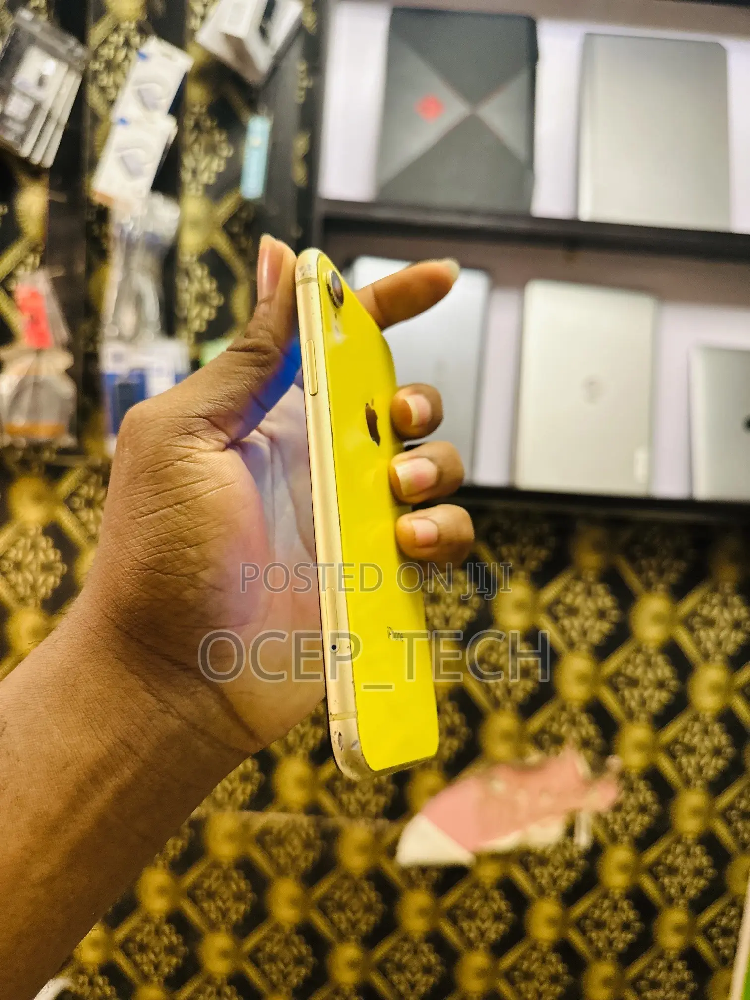 Apple iPhone XR 64 GB Yellow