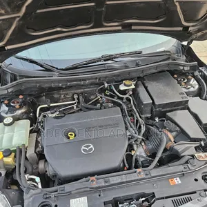 Mazda 3 2.0 i Sport Sedan Automatic 2010 Gray