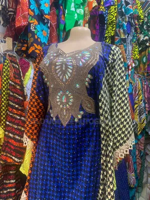 Photo - Blue and Cream Houndstooth Kaftan With Rhinestone Design
