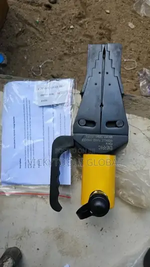 Enerpac Flange Spreader or Flange Separator FSH-14