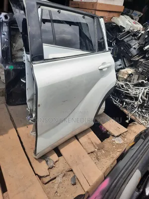 Toyota Highlander 2020 Back Door