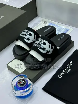 Top Notch Givenchy Unisex Slides