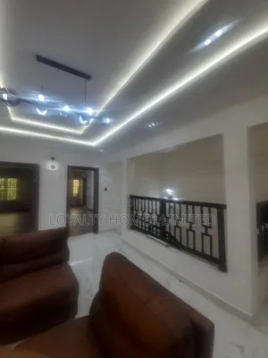 5bdrm Townhouse/Terrace in Lekki for sale