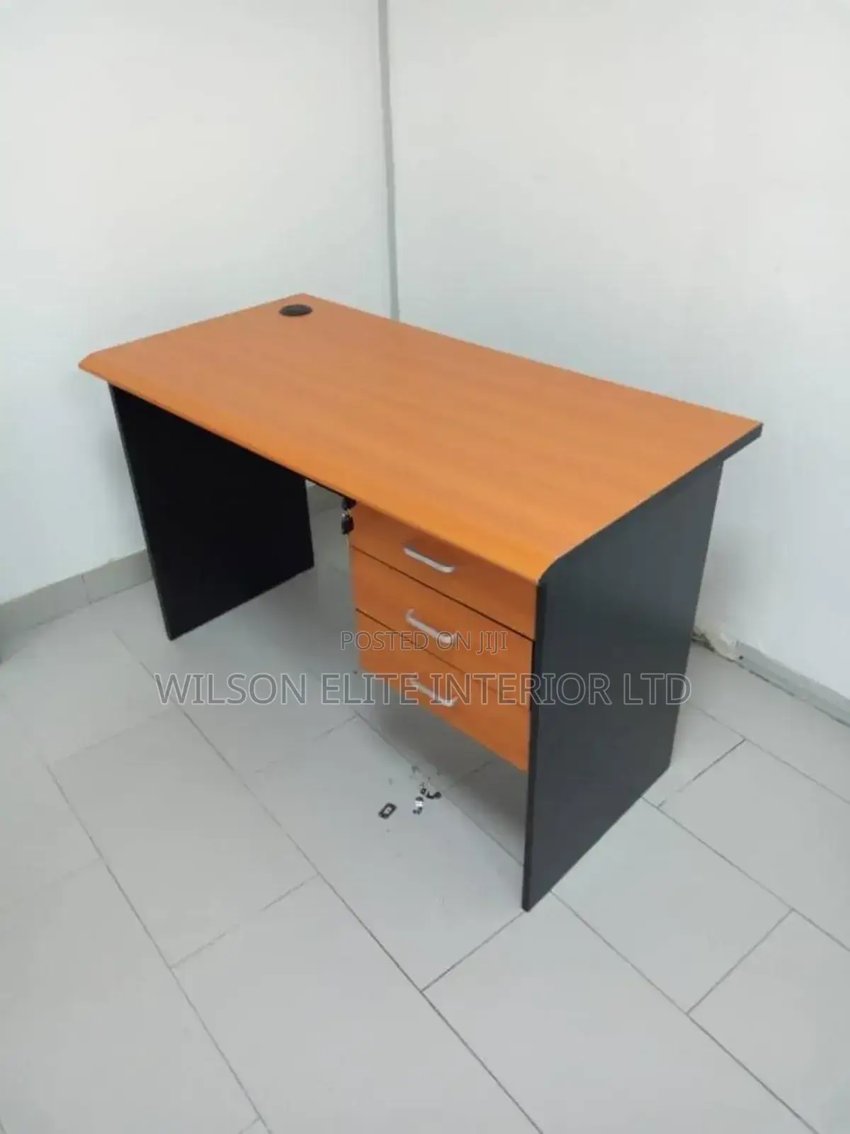 Imported Executive Office Table With 3 Drawer