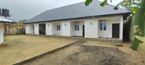 Photo - 7bdrm Block of Flats in Uyo for sale
