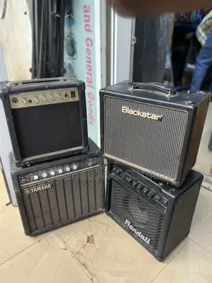 Professional Home Use Bass Guiter Amplifier ( Fairly Used )