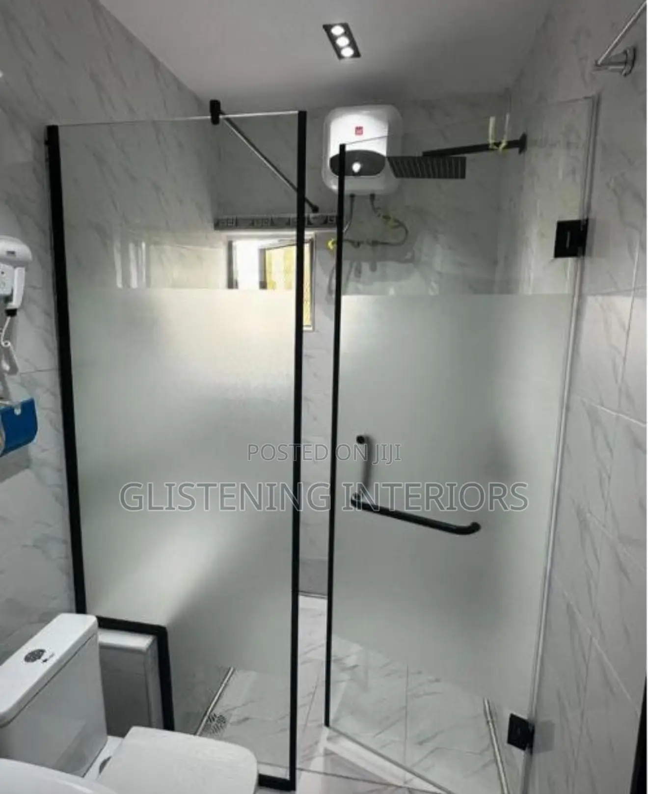 Shower Cubicle 10mm Tempered Plain Glass With A Hinges Desig