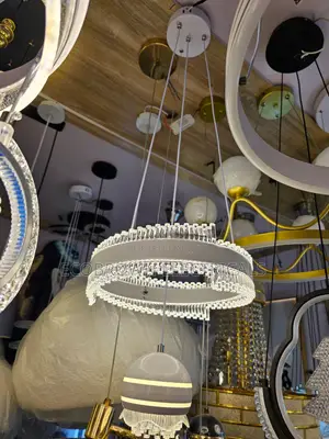 3 Shades of Color Chandelier Fitting
