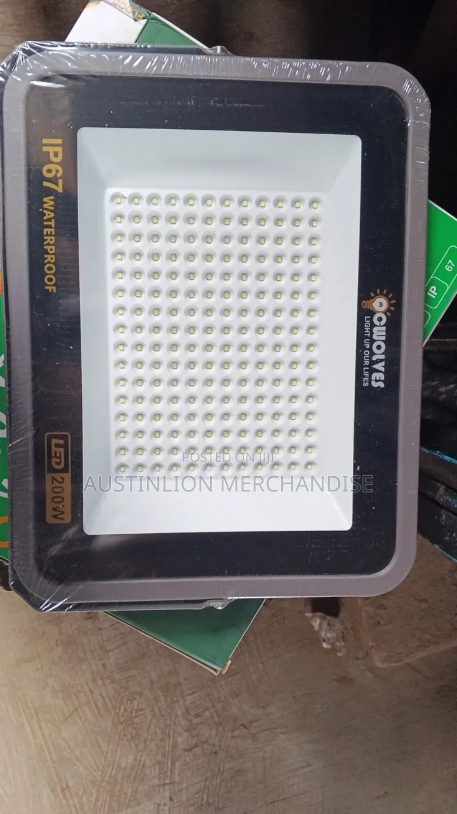Floodlight Fitting (Qcwolves)