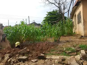 5bdrm Bungalow in G.R.A., Enugu for sale