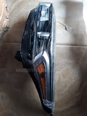 Headlamp for Kia Cerato 2021.
