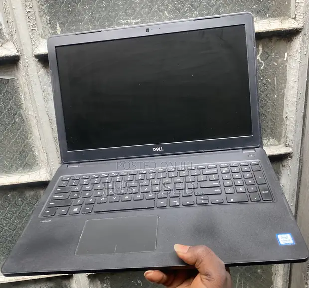 Dell Latitude 3580 Laptop - 15.6