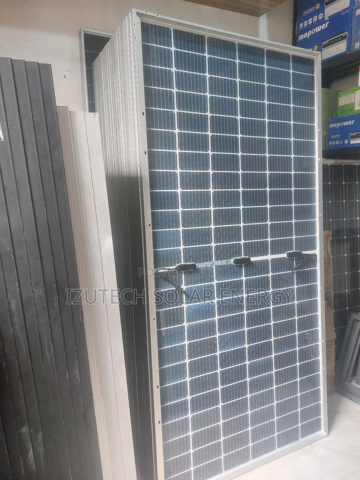 550watts Jinko Panel 144cell Available