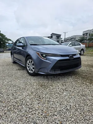 Toyota Corolla LE 2024 Blue