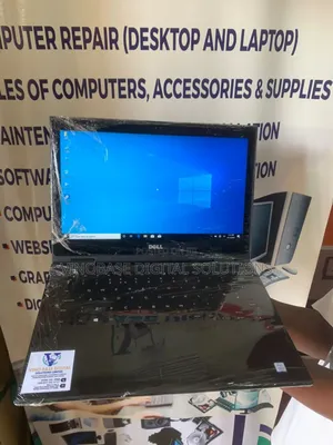 Laptop Dell Latitude 3390 8GB Intel Core i5 SSD 256GB