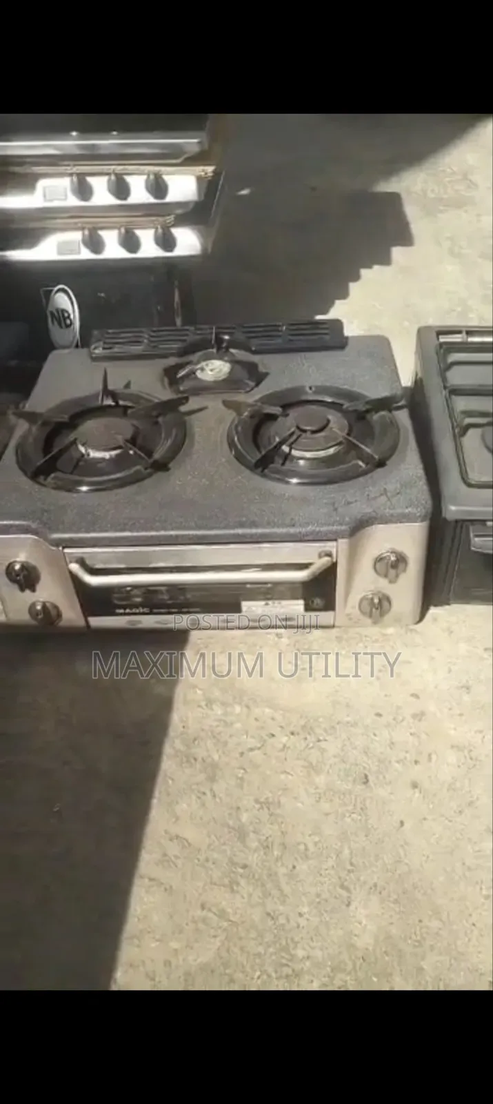 Different Designs Automatic 3 Burners Pan Top Gas Cooker Oven N Grill