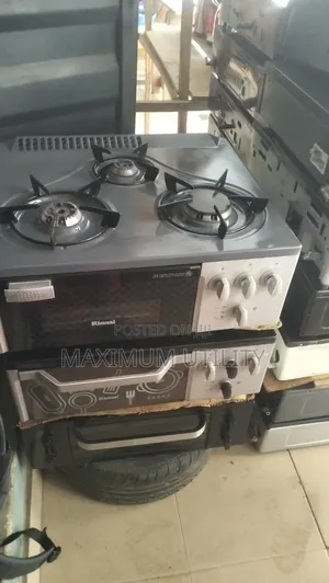 Different Designs Automatic 3 Burners Pan Top Gas Cooker Oven N Grill