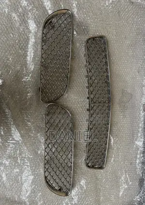 Bentley Continental Gt GTC Front Bumper Bottom Grill Oem