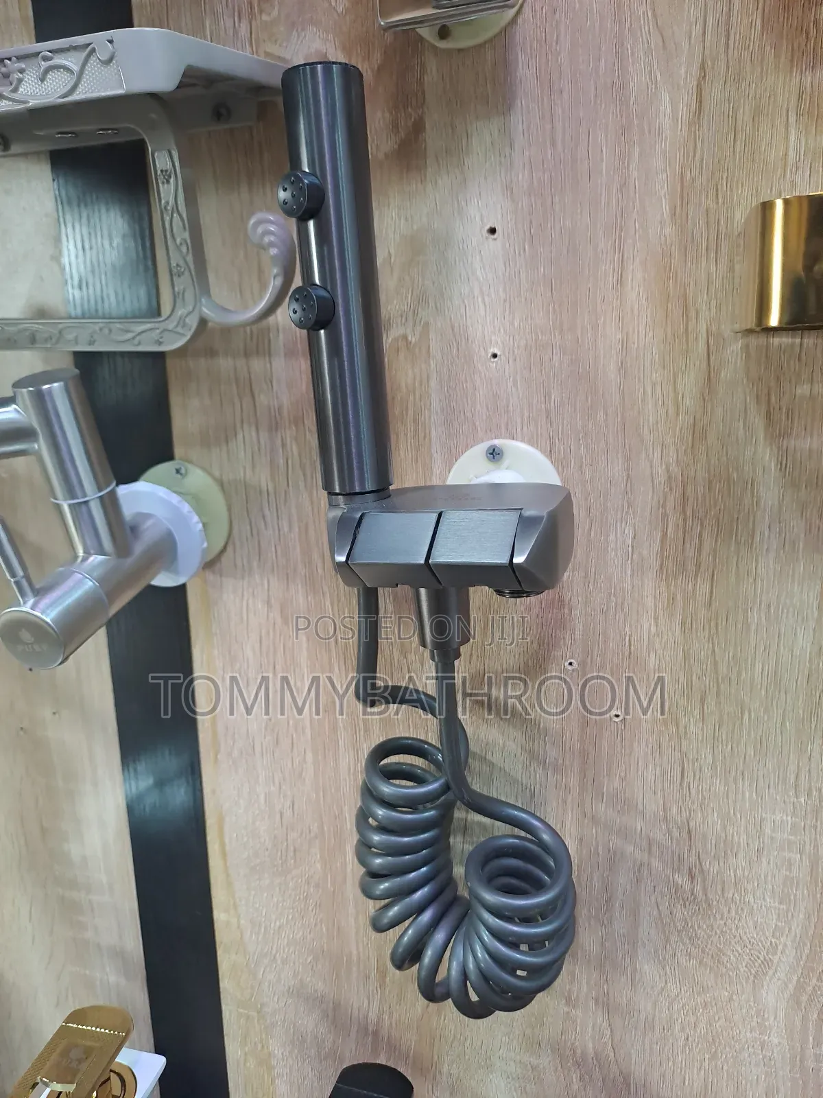 Paino Pressing Shower
