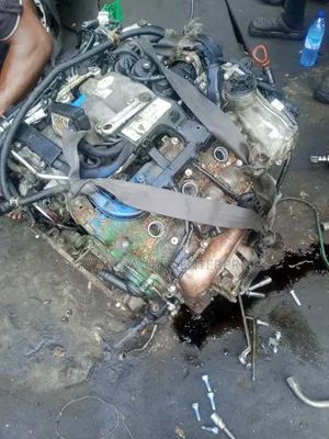 Mecedice Benz Engine 272 / 211body