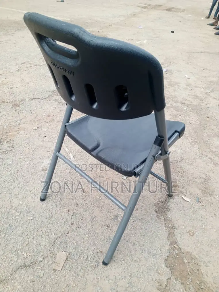 Foldable Plastic Chairs Black