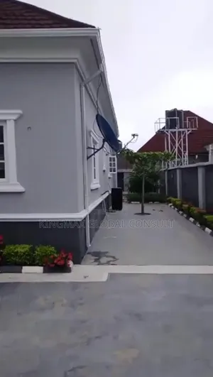 3bdrm Bungalow in Galadimawa for sale