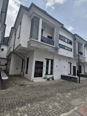 4bdrm Duplex in Orchid Road, Chevron for sale