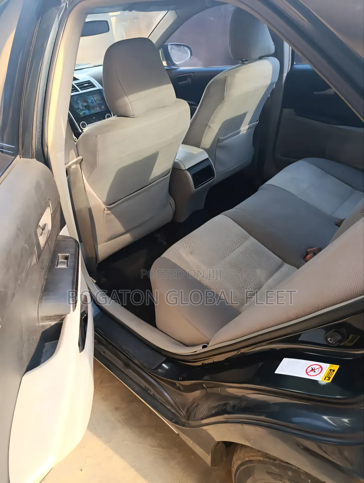 2014 Toyota Camry for Rent (Self-Drive)