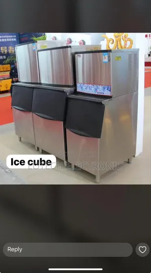 "High-Capacity Industrial Ice Cube Maker – 156 Cubes Per Cycle, Fast