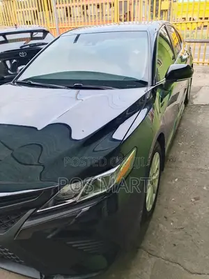 Toyota Camry SE FWD (2.5L 4cyl 8AM) 2018 Black