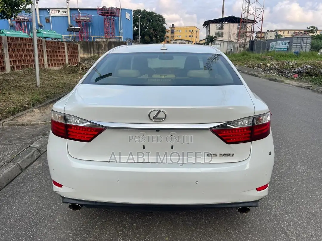 Lexus ES 350 FWD 2014 White