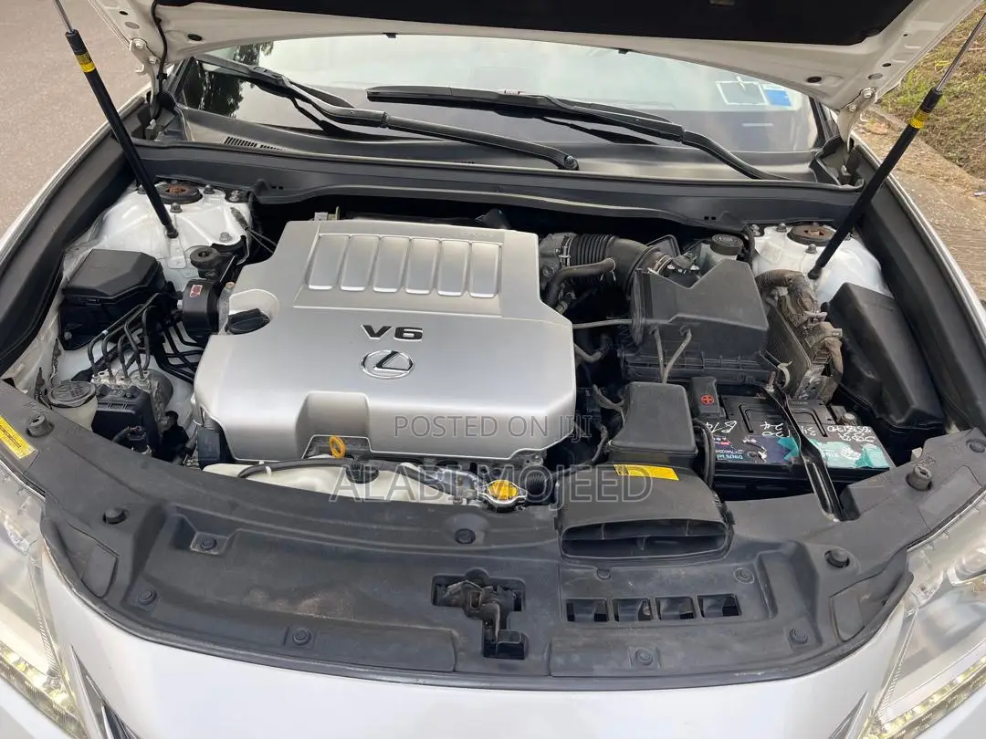 Lexus ES 350 FWD 2014 White