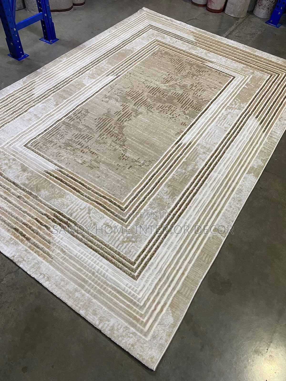 Persian Instanbu Unique Soft Pile Center Rug