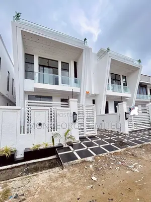 4bdrm Duplex in Oke Ira / Ajah for sale