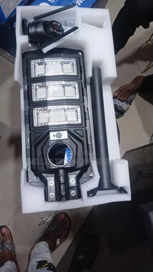 Ai Solar Camera + Lighting 2 in 1