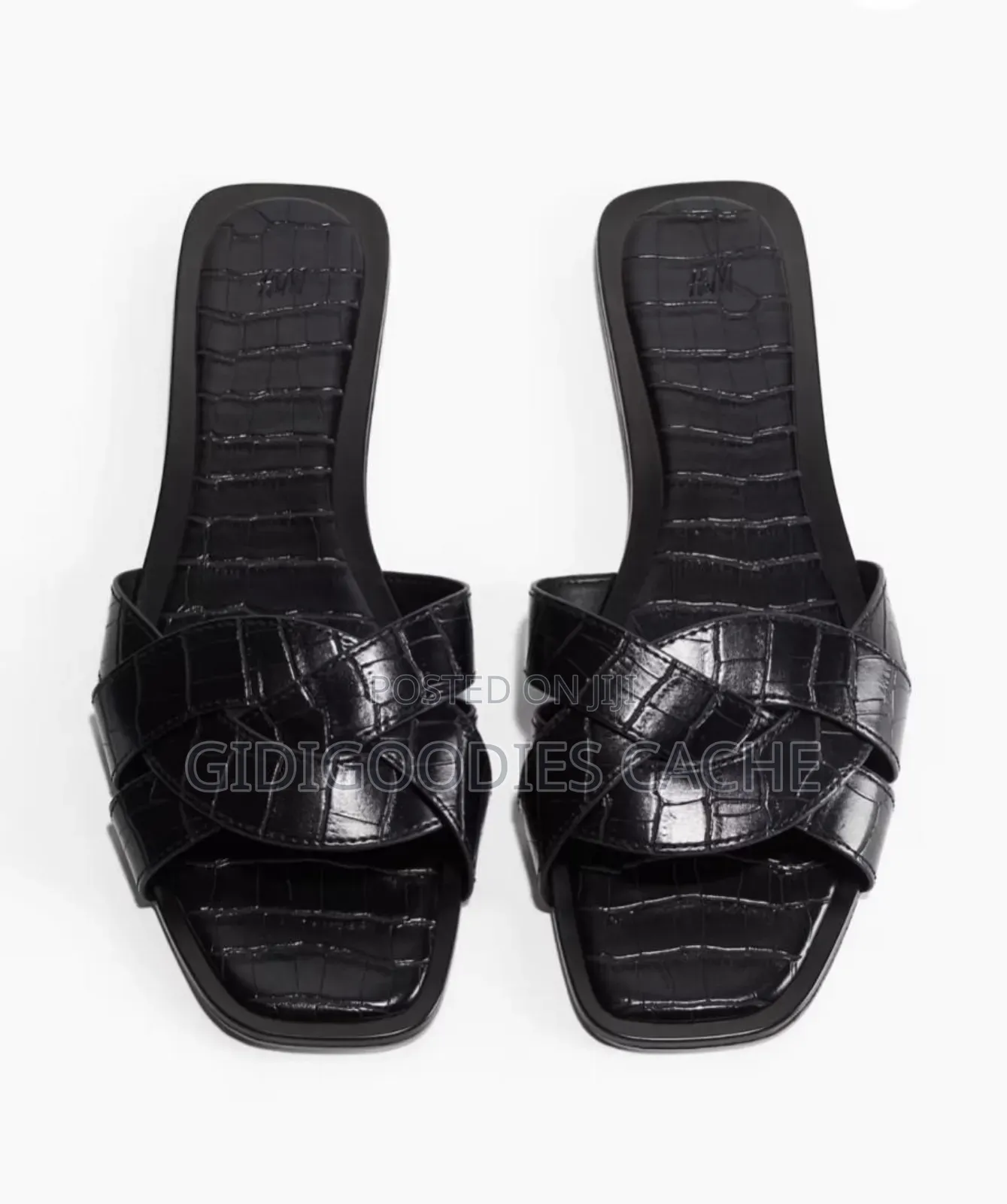 H M Slippers