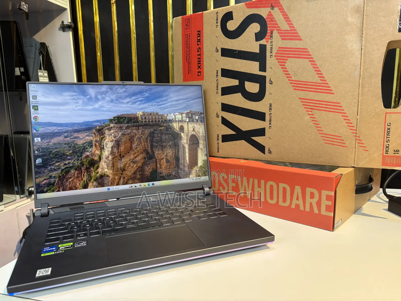 New Laptop Asus ROG Strix G16 G614 16GB Intel Core i7 SSD 1T