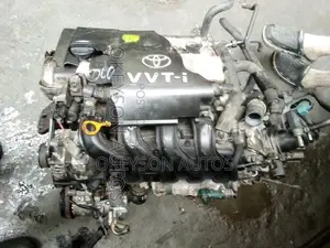 Engine and Manual Gearbox for Toyota Echo Yaris 2nz-Fe