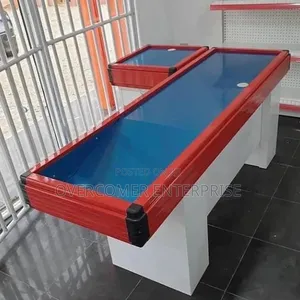Cash Point Supermarket Cash Table