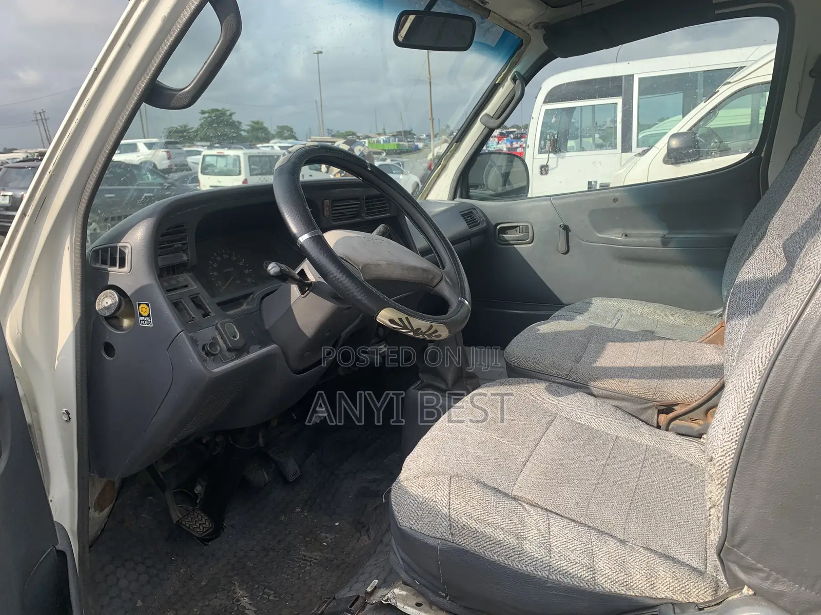 Toyota Grand HiAce 2005 White
