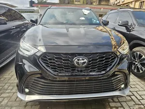 Toyota Highlander XSE 2021 Black