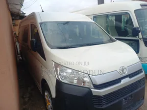 Toyota HiAce 2020 White