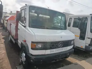 Mercedes 709 Pickup Truck With Big Axle