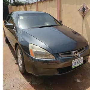 Photo - Honda Accord 2003 Black