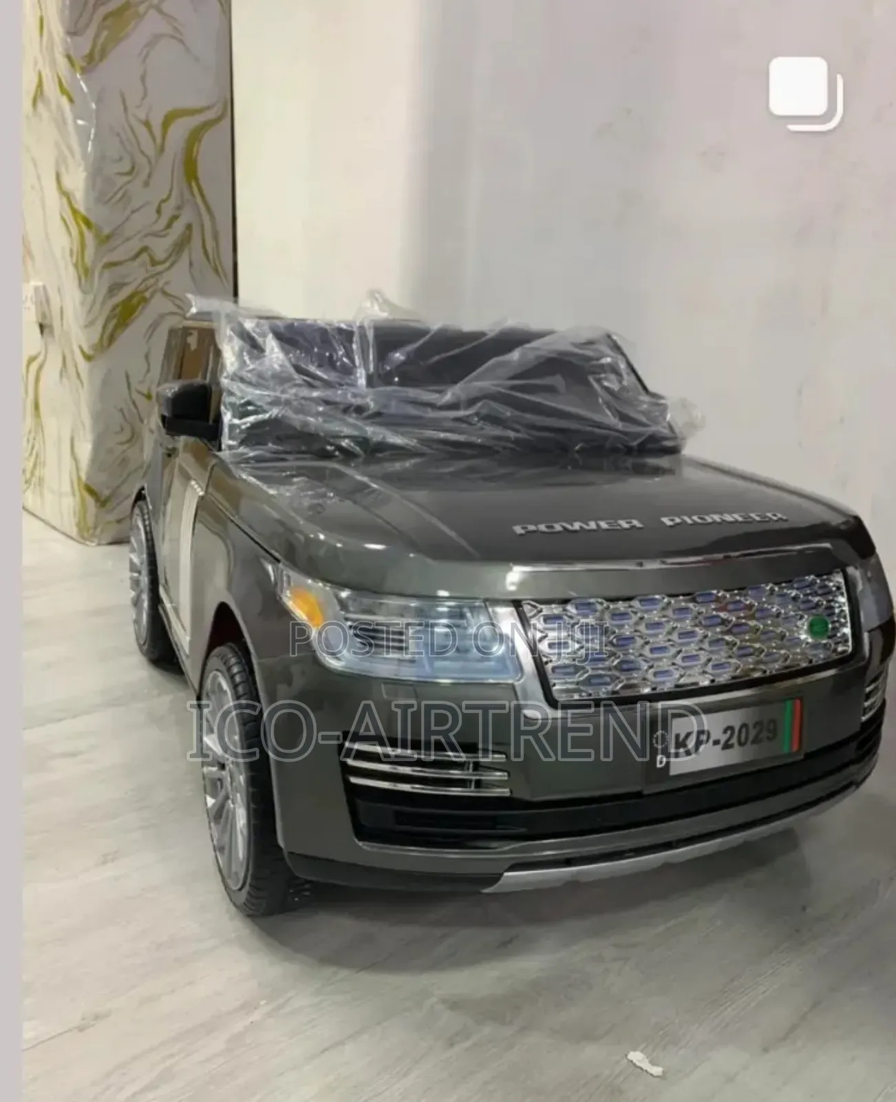 Grey Range Rover for Kids Age 1-10 With Remote Control